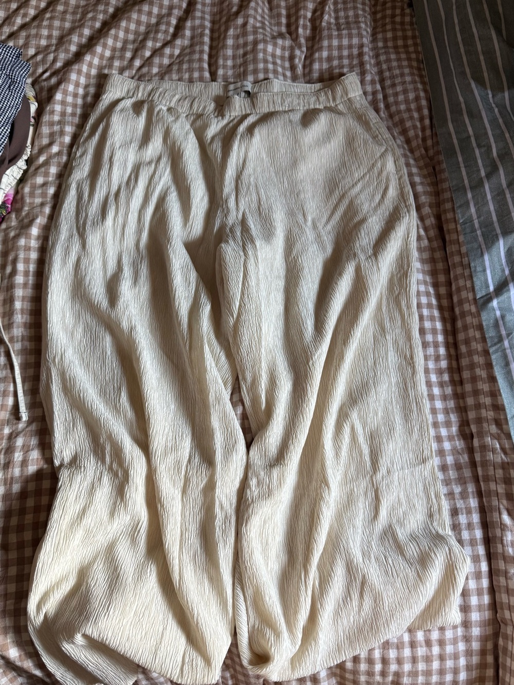 Abercrombie & Fitch Cream Wide-Leg Pants